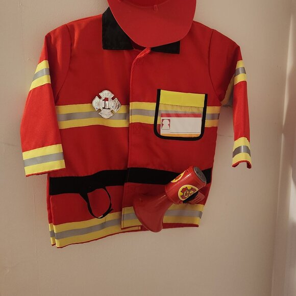 Melissa & Doug Fire Chief Costume - Picture 2 of 5